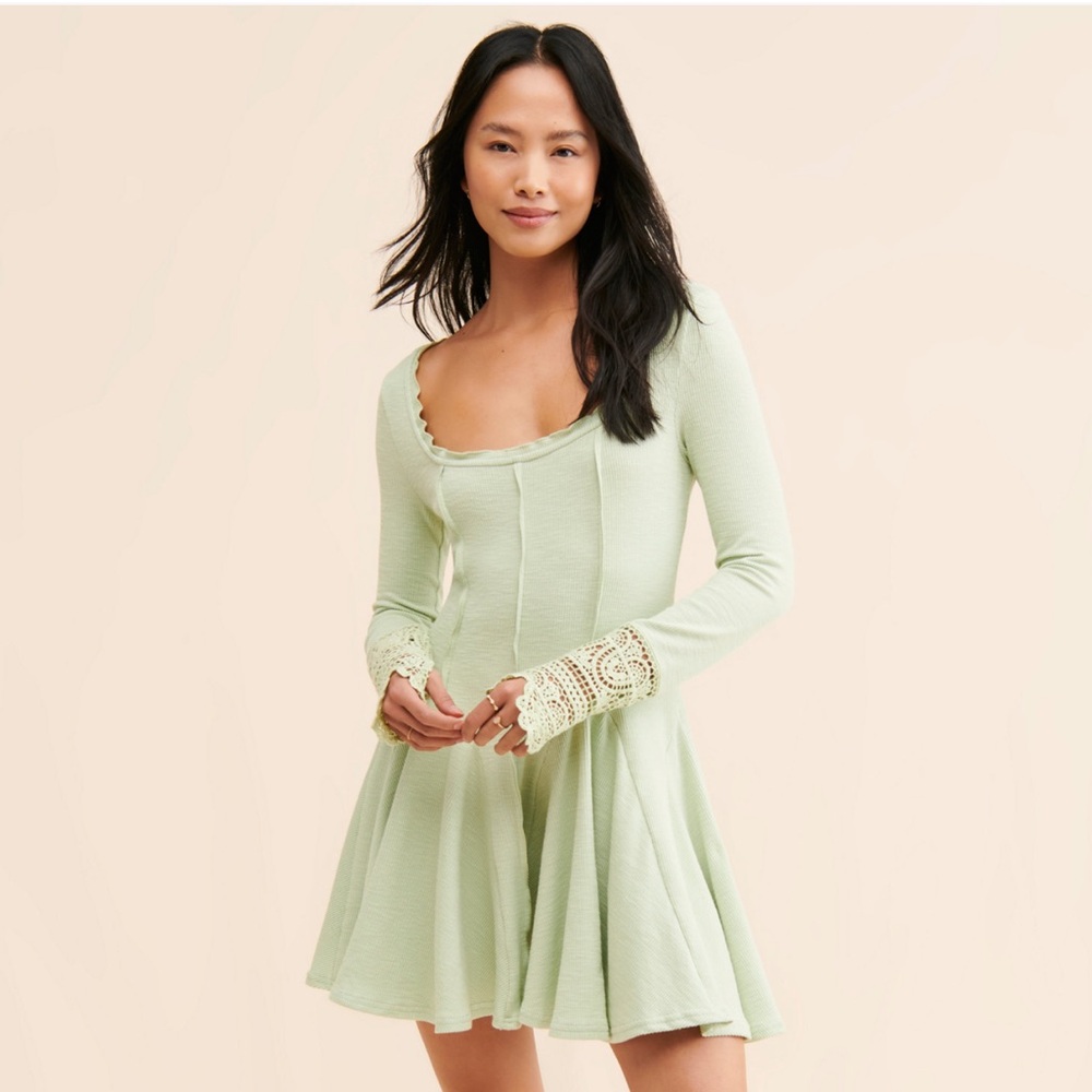 FREE PEOPLE THERMAL ASYMMETRICAL DRESS WOMENS SAGE GREEN CROCHET THUMB HOLES - Picture 16 of 16